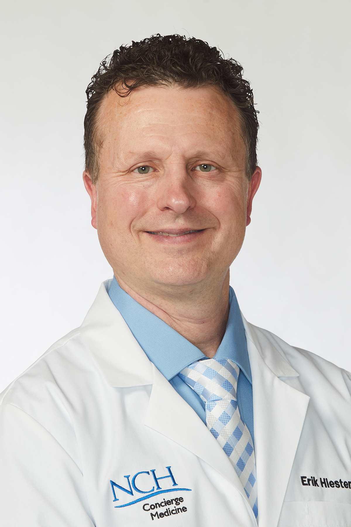 Dr. Erik Hiester