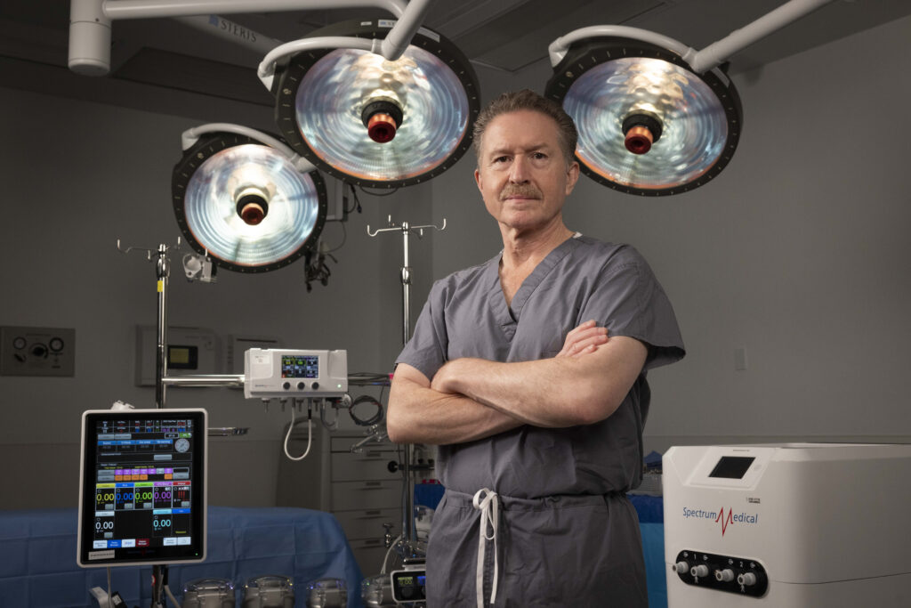 Minimally Invasive Learn More Joseph Lamelas MD Scrubs 05